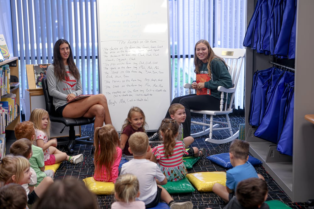 2023-children-story-time-athletes-12