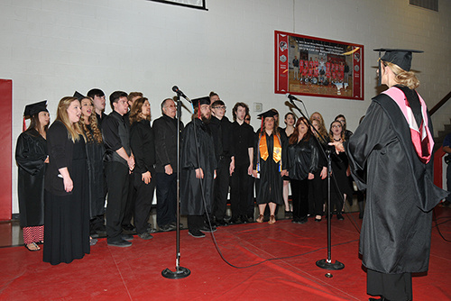 Grad2016 ChoirNationalAnthemW
