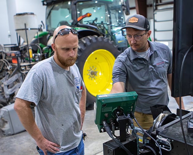 human-resources-altenating-content-top-image-v1-630x506