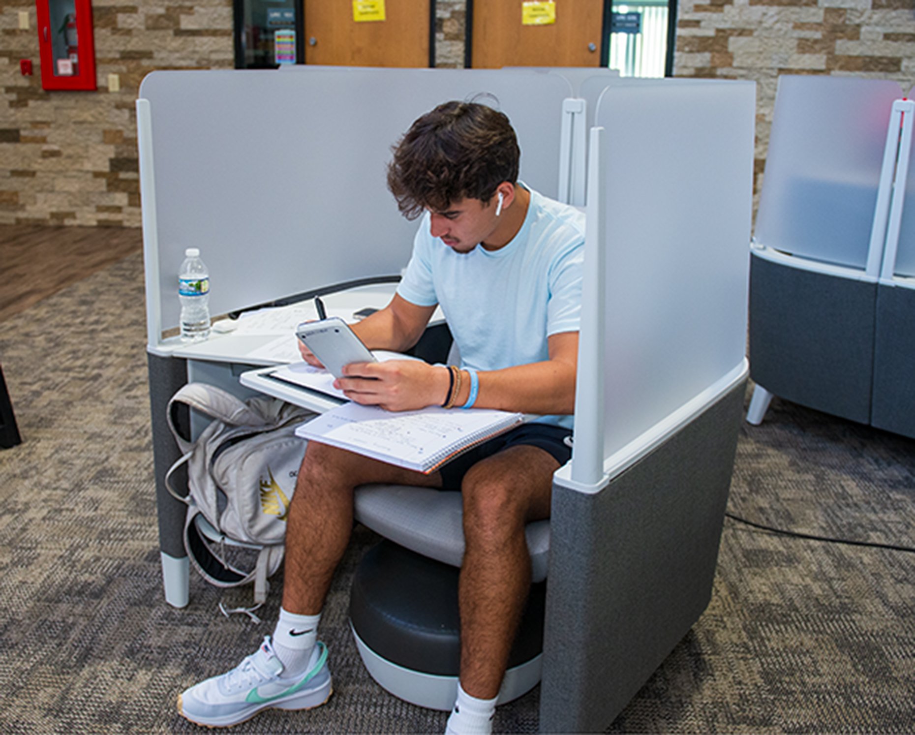 online-students-media-hero-620x498@3x