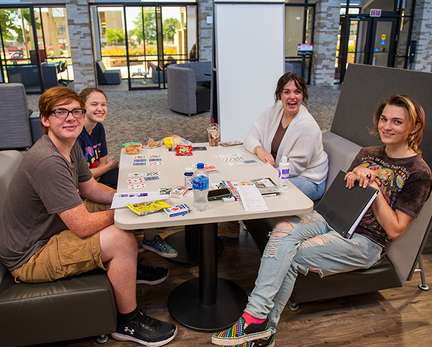 lrc-students-alternating-conternt-630x506